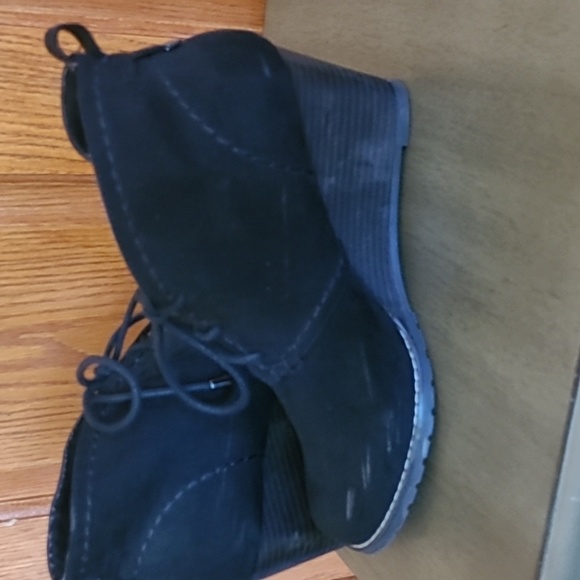 Authentic American Heritage So, 8 med, black wedge booties - Picture 6 of 8